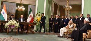 प्रधानमंत्री मोदी एवं ईरान के राष्ट्रपति हसन रोहानी की उपस्थिति में एक दर्जन समझौतों पर हस्ताक्षर किये गये।