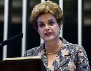 फाइल फोटो - ब्राजील की सीनेट ने पहली महिला राष्ट्रपति डिल्मा रौसेफ को महाभियोग के जरिये हटा दिया है।